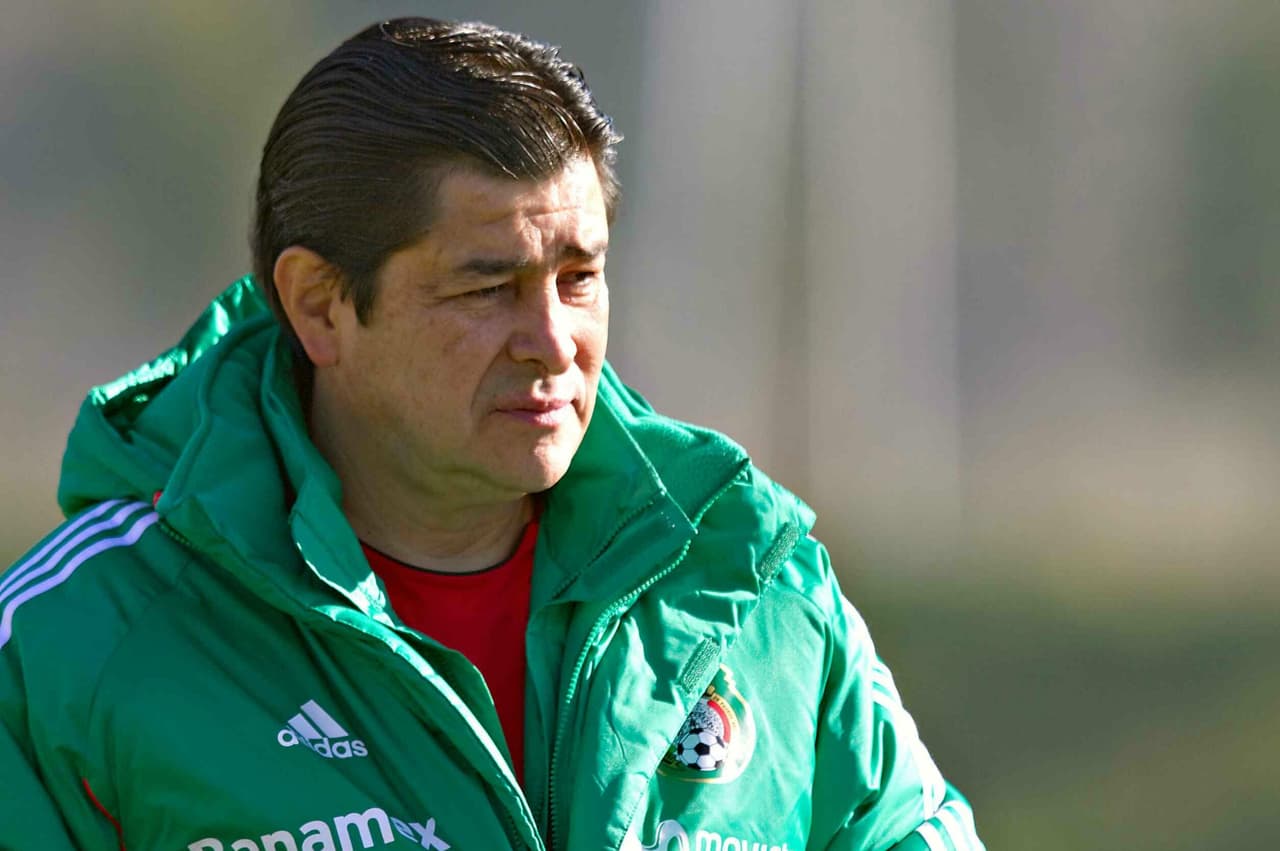 La presión y obligación de sacar el resultado ante Estados Unidos como visitante hicieron que la estancia de Tena fuera de sólo un partido frente a la selección.