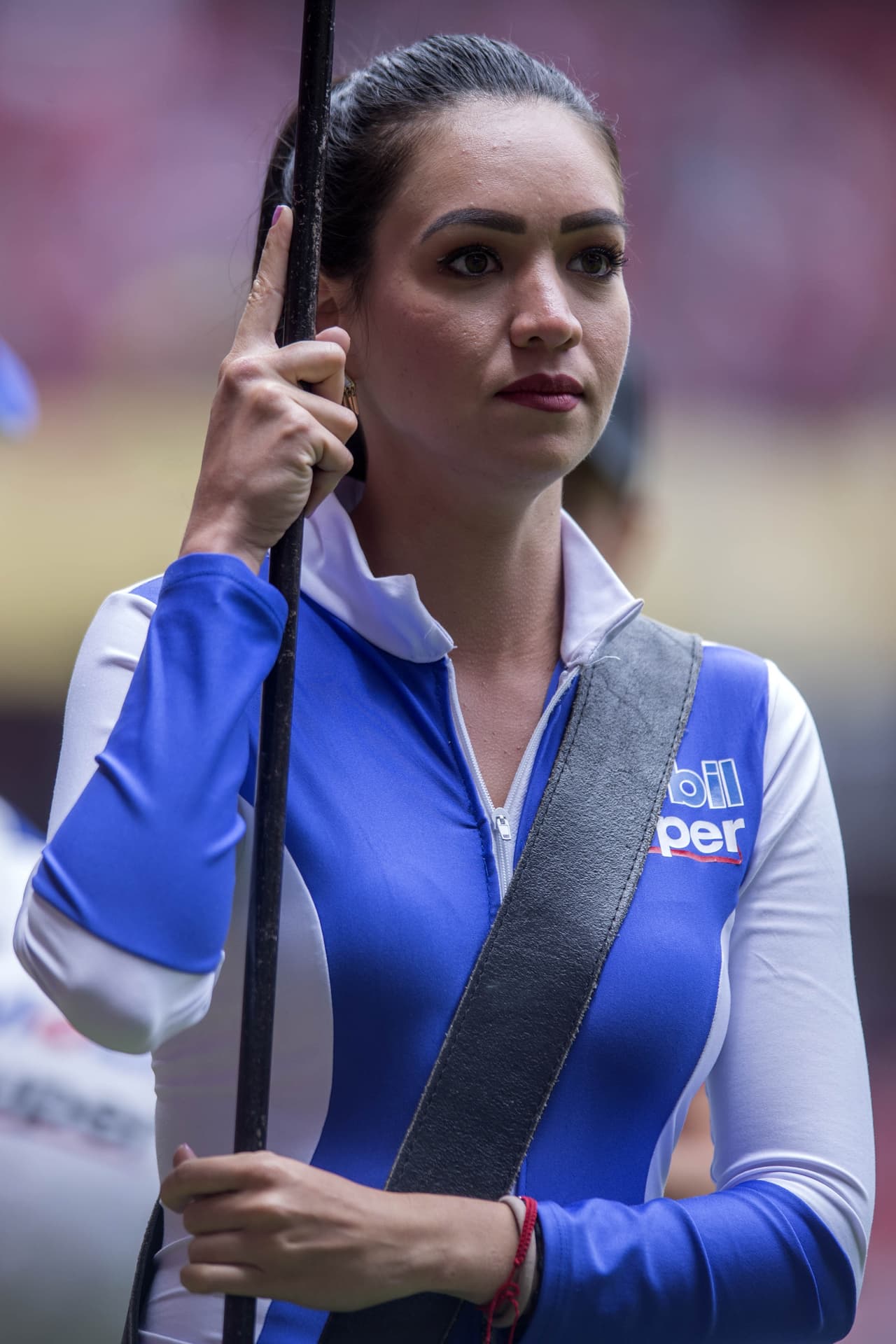 La belleza de las animadoras le dieron con su sensualidad el color a la jornada dominical en la definición de los últimos dos semifinalistas en la Liguilla del Clausira 2018.