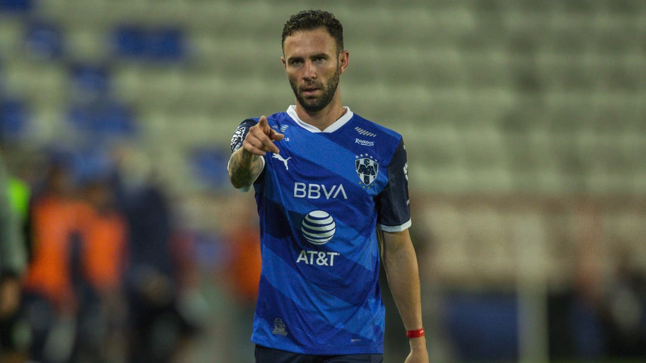 Layún explota contra bullies: "Lo sufrí cuando estaba en América"