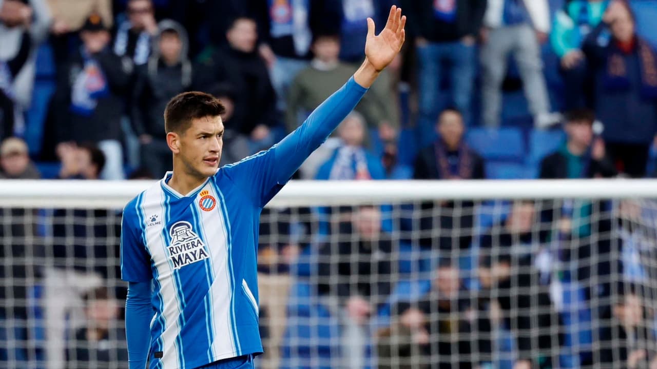 César Montes fue descartado y no llegará al Mallorca de Javier Aguirre