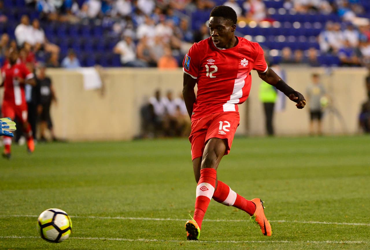 Alphonso Davies sabe que de su constancia estará el resultado de ser un niño prodigio que se convierta en figura o un precoz del fútbol que como el estadounidense Adú o del colombiano Montaño cuyo nombre solo es una estadística curiosa.