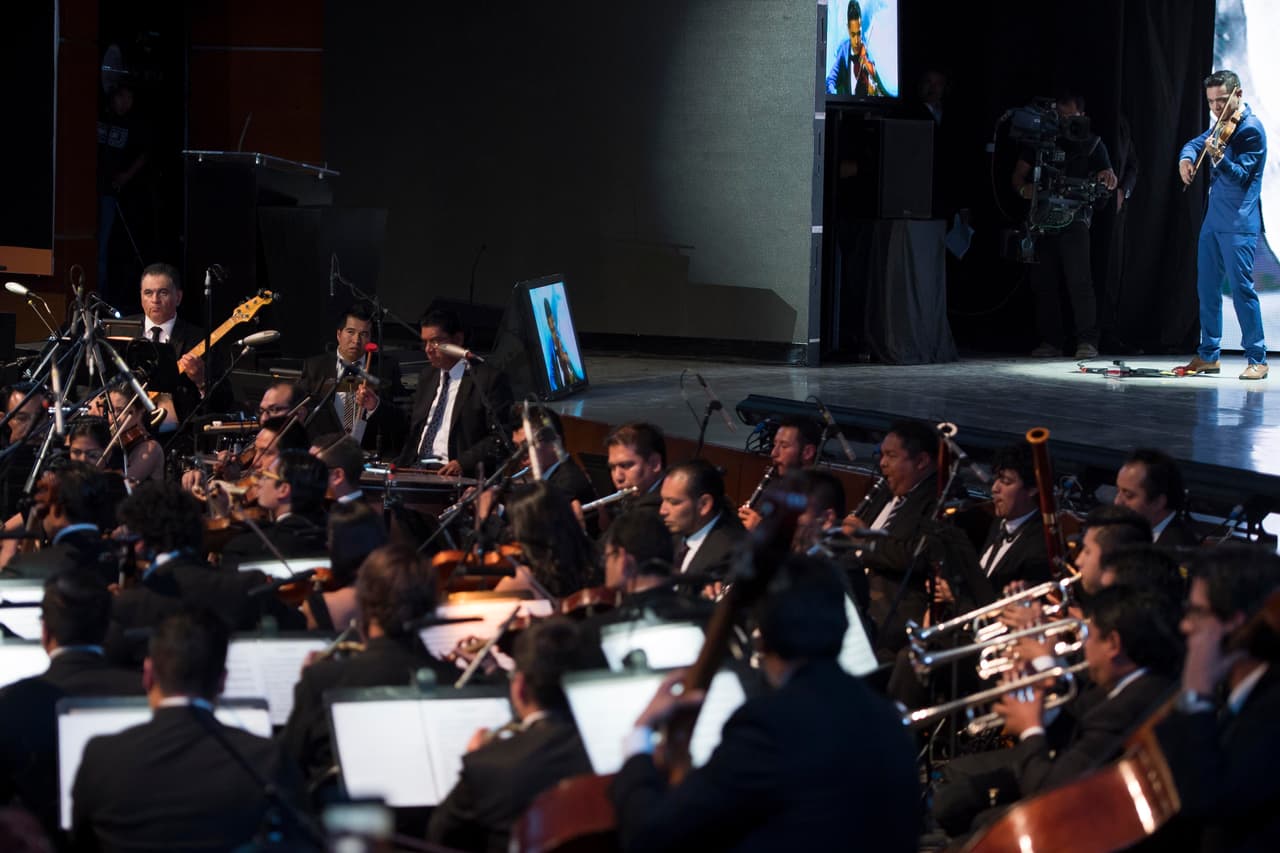 El espectáculo musical resultó acogedor durante el evento, dándole un color diferente.