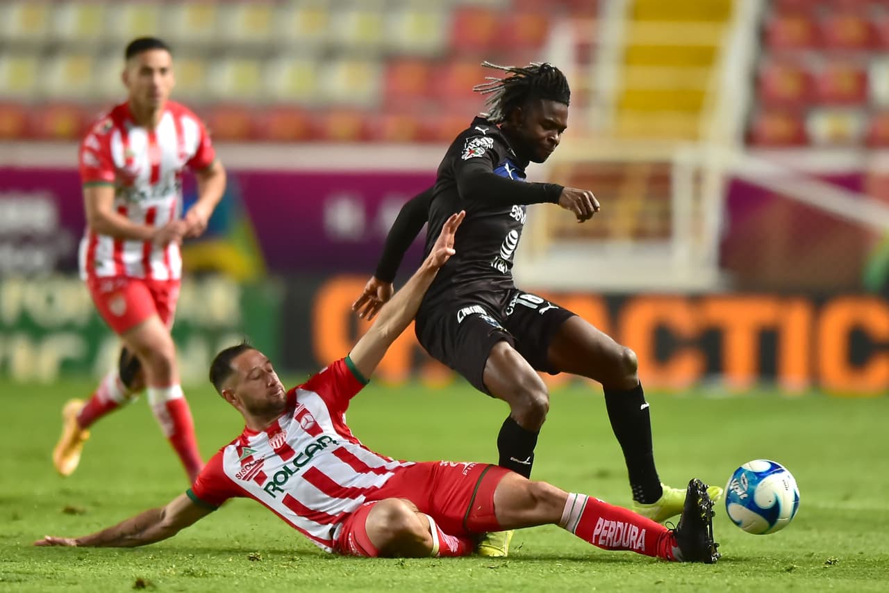 Maximiliano Meza (36’) adelantó a los visitantes y Martín Barragán marcó al 80’ para rescatar el empate. En la siguiente fecha, Rayos visitará Puebla y Rayados recibirá a Xolos.