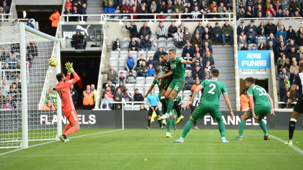 El encuentro entre los ‘Wolves’ de Jiménez y Newcastle se acaba empatado 1-1 en la Premier League.