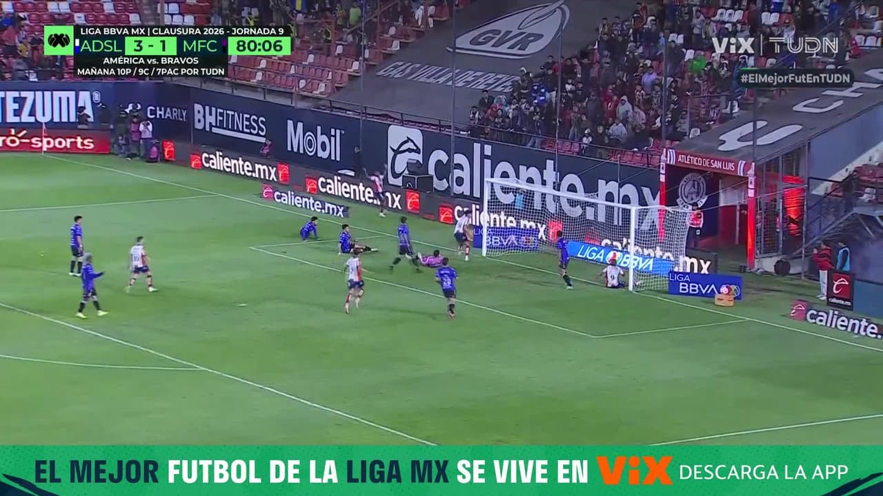 ¡No contó! Hubo mano de Chuy Medina en el remate y anularon el gol