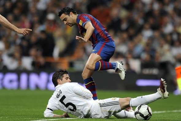 Las marcas se impusieron a la creatividad de ambos equipos en los primeros minutos.