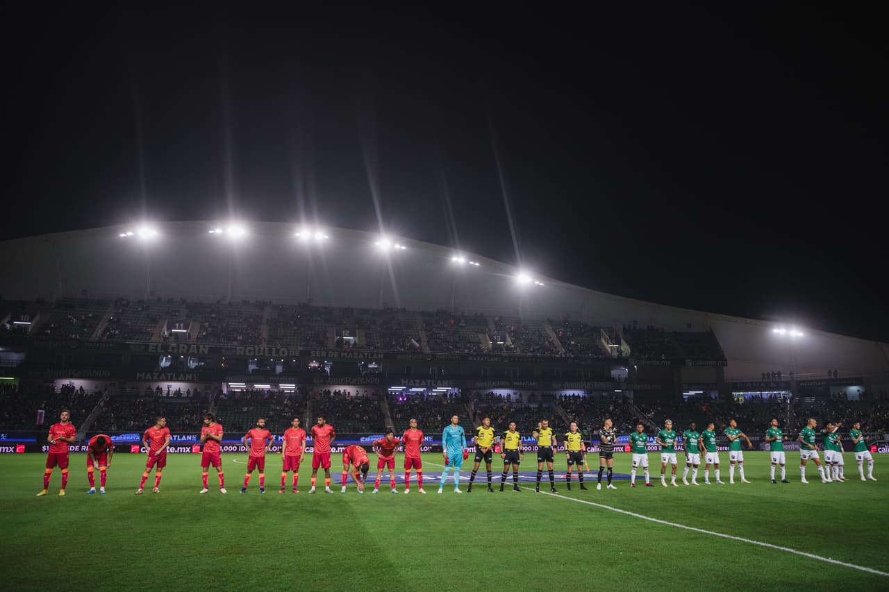FC Juárez derrotó a Mazatlán en el Kraken como parte de la Jornada 5 del Clausura 2023 con goles de Denzell García, Tomás Martín Molina y Mauro Laínez. Los Cañoneros descontaron gracias a Ake Loba y Fernando Illescas siguen sin ganar en el torneo, donde ocupan la última posición de la General.