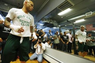 Miguel Cotto viajó a Los Ángeles para entrenar con Freddie Roach