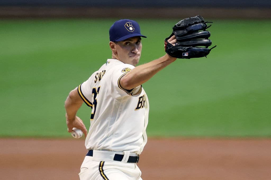 Brent Suter de los Milwaukee Brewers.
