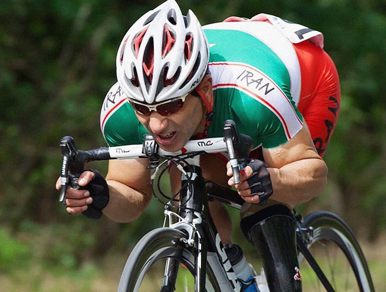 En ese mismo circuito, durante los Juegos Olímpicos, sufrieron accidentes el italiano Vincenzo Nibali y la holandesa Annemiek van Vleuten; en esta jornada durante los Paralímpicos, también tuvieron caídas el ucraniano Yehor Dementyev y la australiana Alistair Donohoe.