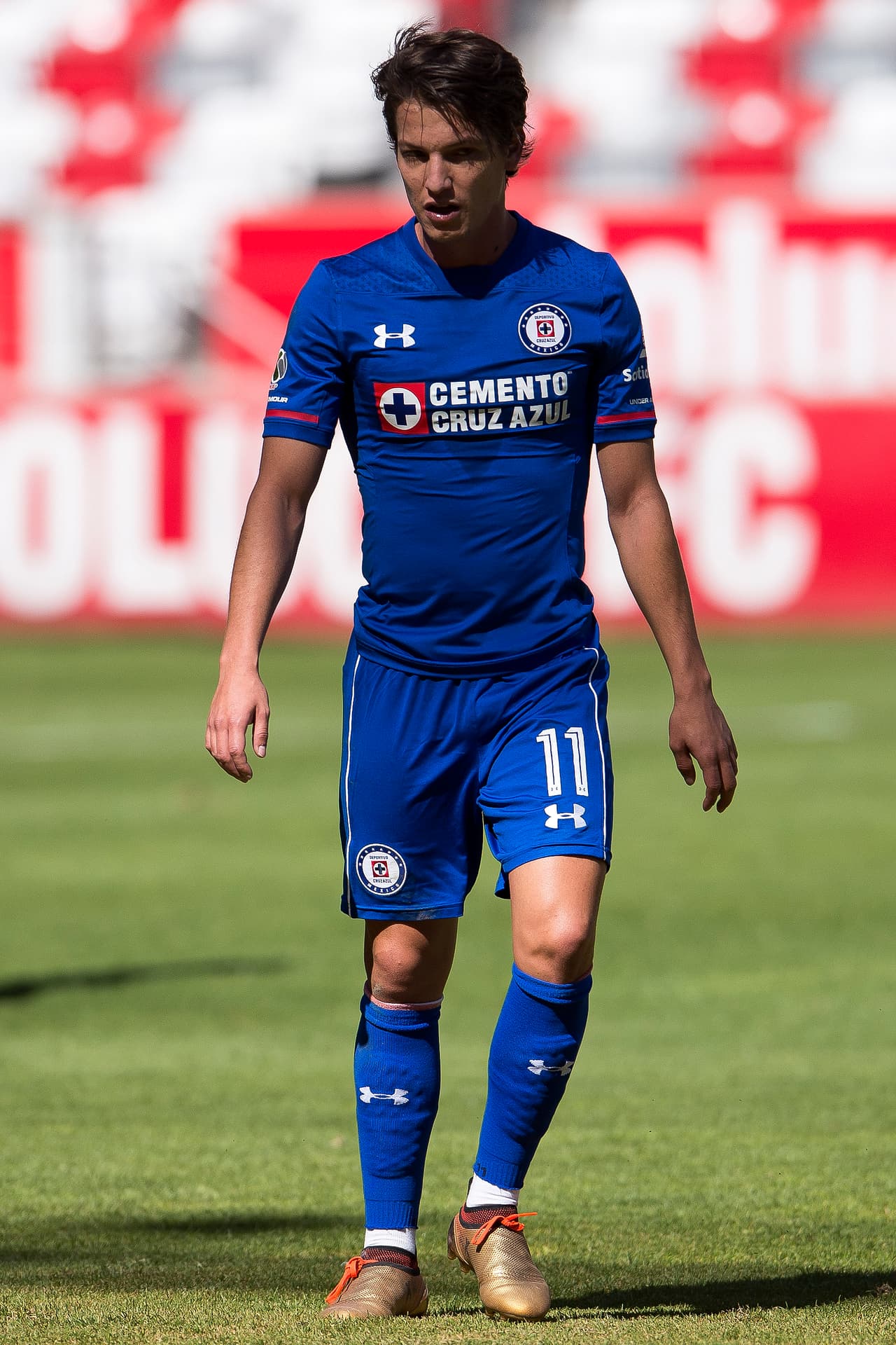 Carlos Fierro llega al Cruz Azul para reforzar el ataque. El delantero mexicano buscará lograr un gran rendimiento que ayude a los cementeros a terminar con su sequía de títulos.