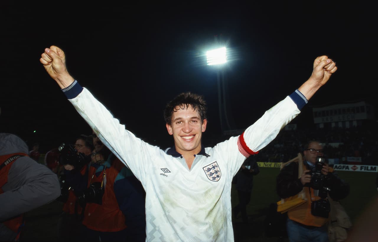 El cricket y el fútbol siempre fueron las pasiones de 
<b>Gary Lineker, </b>quien después del colegio se dedicó exclusivamente al balón para triunfar incluso en la selección de Inglaterra.
