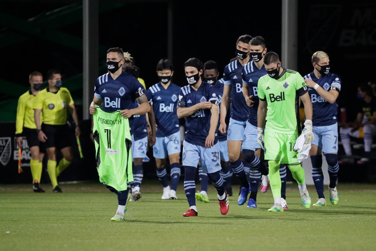 Con goles de Andy Rios, Chris Wondolowski, Shea Salinas y del mexicano Oswaldo Alanís, los San Jose Earthquakes vinen de atrás para derrotar a los Vancouver Whitecaps.