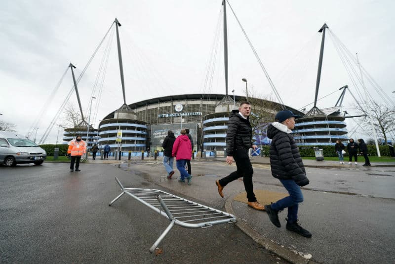 La Eredivisie suspende partidos por fuerte tormenta, por lo cual canceló partidos de la jornada 22.