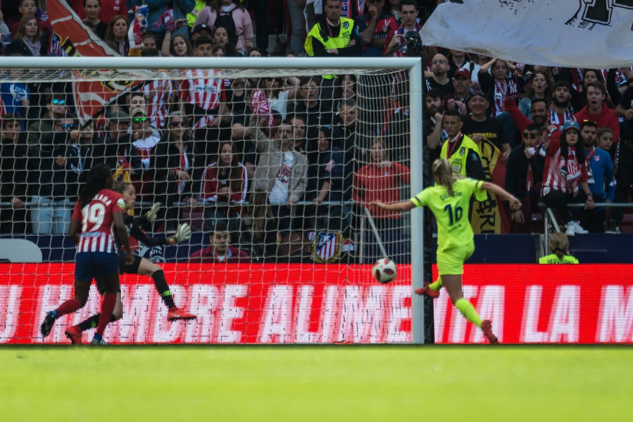 La pesadilla se agrandó con el gol de Toni Duggan de Barcelona al minuto 35 del segundo tiempo.