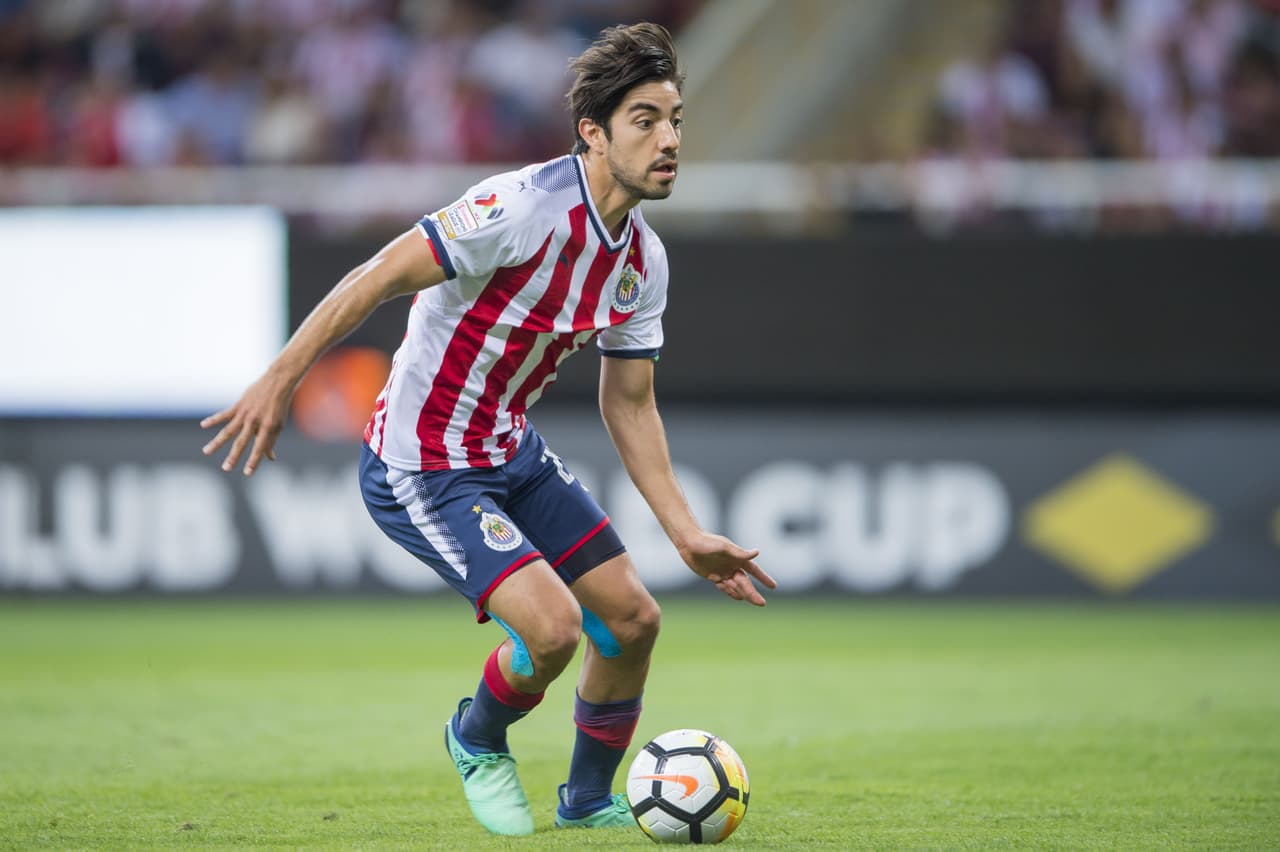 Luego de ser el fichaje bomba del Guadalajara, procedente del Pachuca, Rodolfo Pizarro tiene un pie fuera de las Chivas. Se habla de Monterrey como su siguiente destino o un club en Europa.