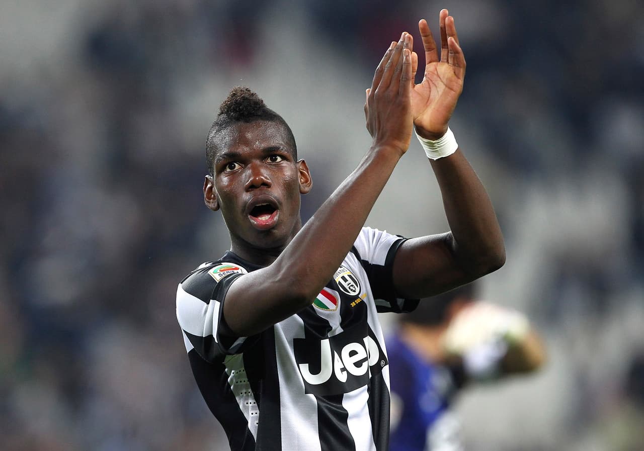 El cuarto y último caso es el de
<b>Paul Pogba, </b>quien defendió la playera de la Juventus del 2012 al 2016 después de no tener lugar en el Manchester United.