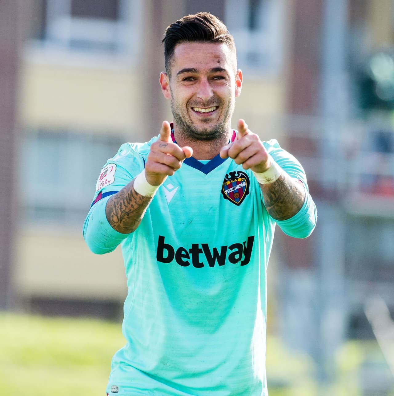 Con doblete de Sergio León, Levante derrotó 1-2 al Portugalete en tiempo de compensación.