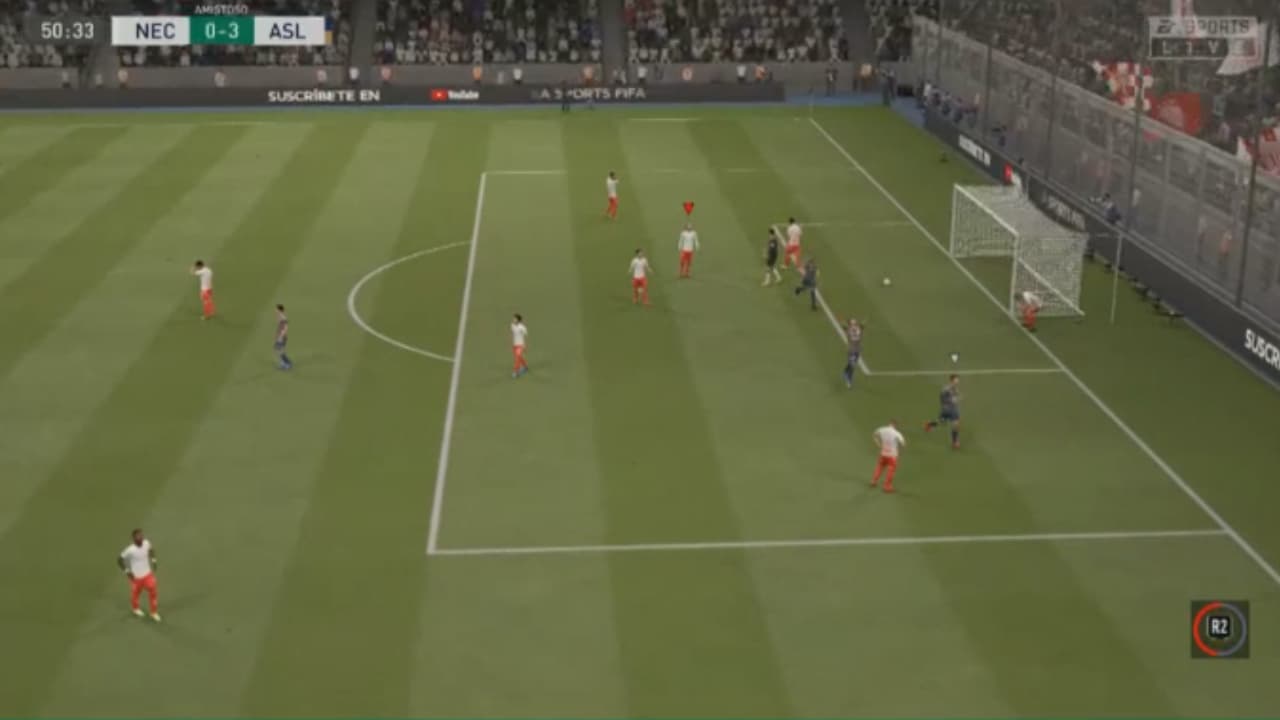 En el futbol virtual, Carlos Gutiérrez destrozó a Daniel Álvarez que terminó jugando con diez hombres.