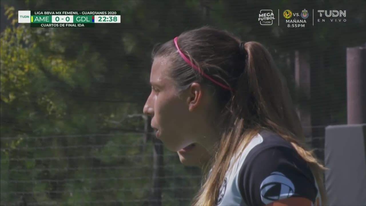 Renata Masciarelli le roba el gol a Chivas con una atajada milagrosa