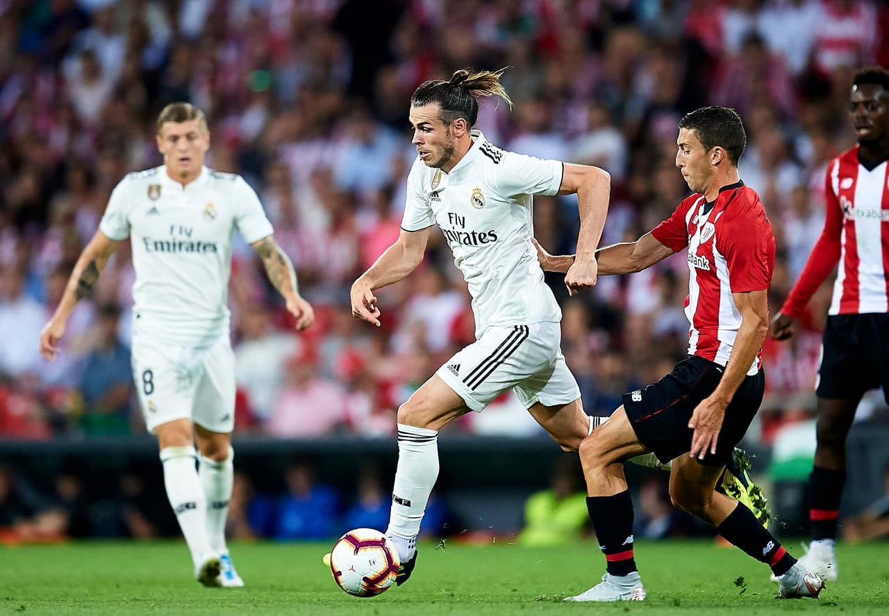 Comenzando la segunda mitad los Merengues se lanzaron con todo al ataque para continuar con la misión de igualar el partido pero no fue sencillo, Bale intentaba e intentaba.