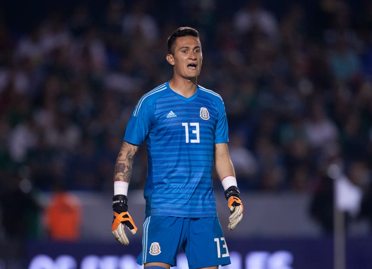 13. RAÚL GUDIÑO – 7 – No tuvo mayor exigencia durante su participación, en el segundo tiempo del partido. Fue el debut con el Tri Mayor del subcampeón Mundial Sub 17 de 2013.