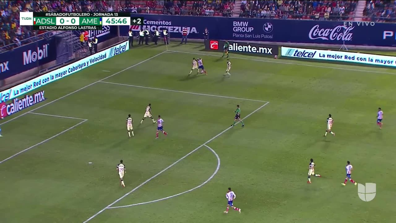 ¡TIRO ATAJADO! disparo por Andrés Vombergar.