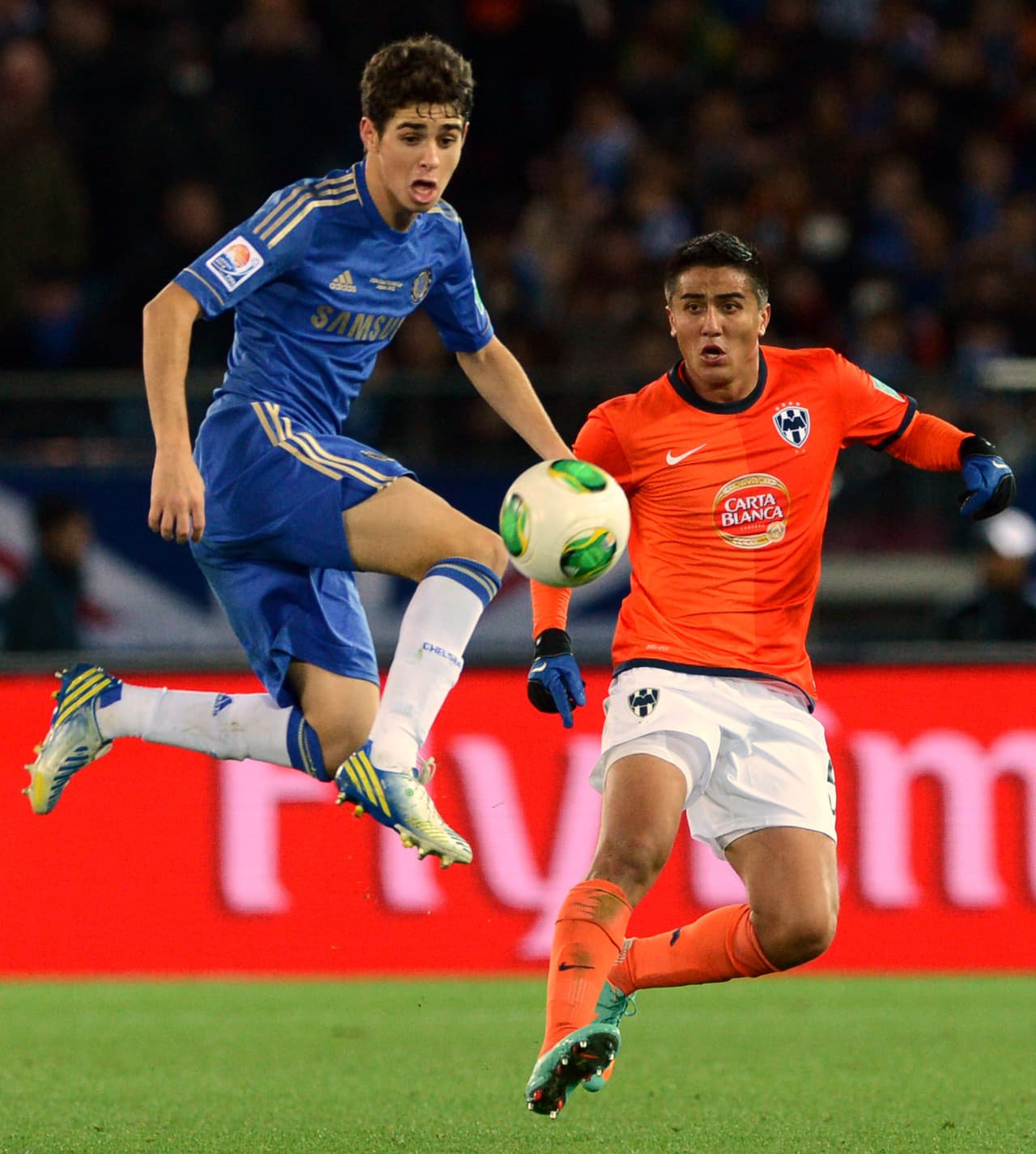 Se topó nuevamente con Oscar, recién fichado del Internacional de Porto Alegre.