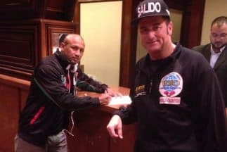 Orlando ‘Siri’ Salido llegó a Puerto Rico para presentar pelea con Rocky Martínez (Foto: OMB).