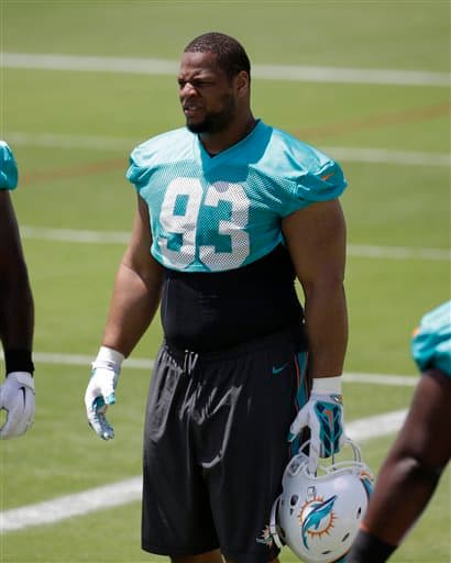 Las mejores tomas de las actividades organizadas de los Miami Dolphins rumbo a la temporada 2015 (AP-NFL).