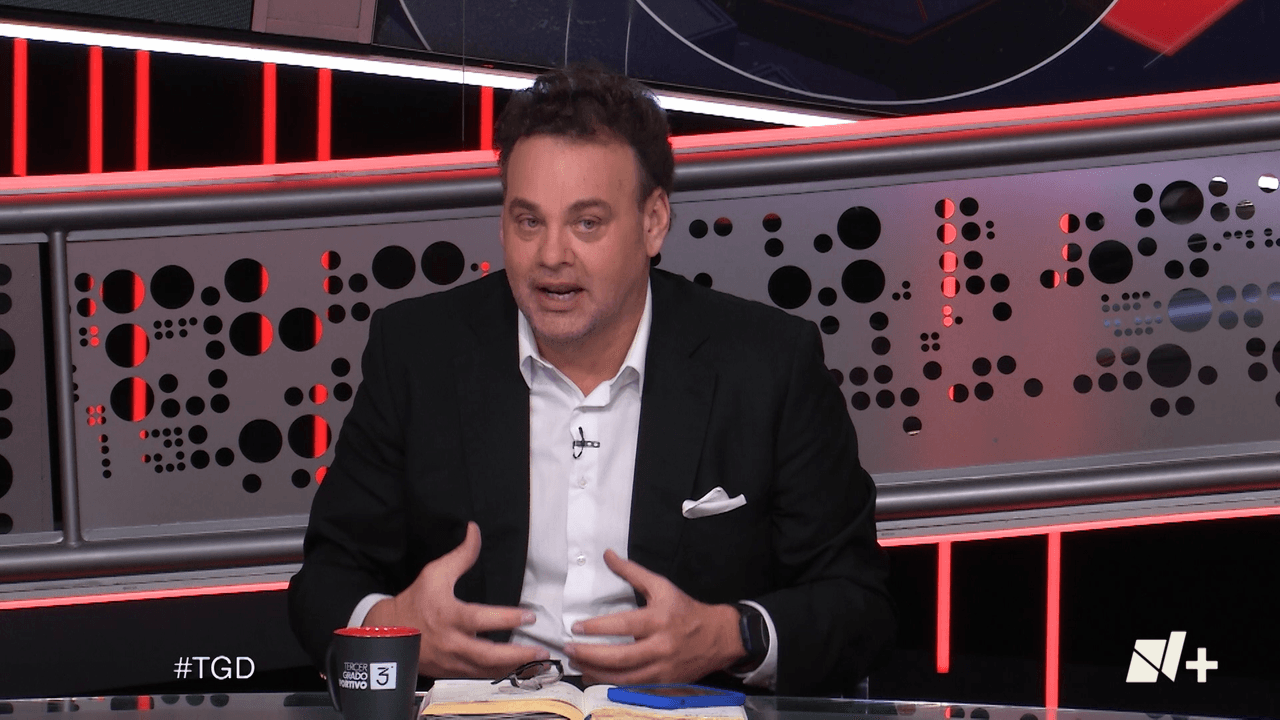 David Faitelson: "Error arbitral... parte de la esencia del futbol"