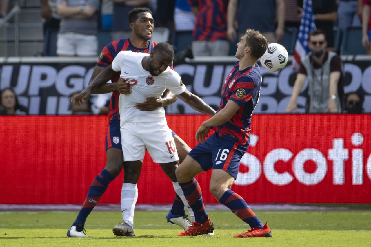 Estados Unidos se llevó el triunfo sobre Canadá y el primer lugar del Grupo B de la Copa Oro 2021 con Pat Mahomes en el estadio y los fanáticos que en todo momento apoyaron al equipo de Greg Berhalter.
