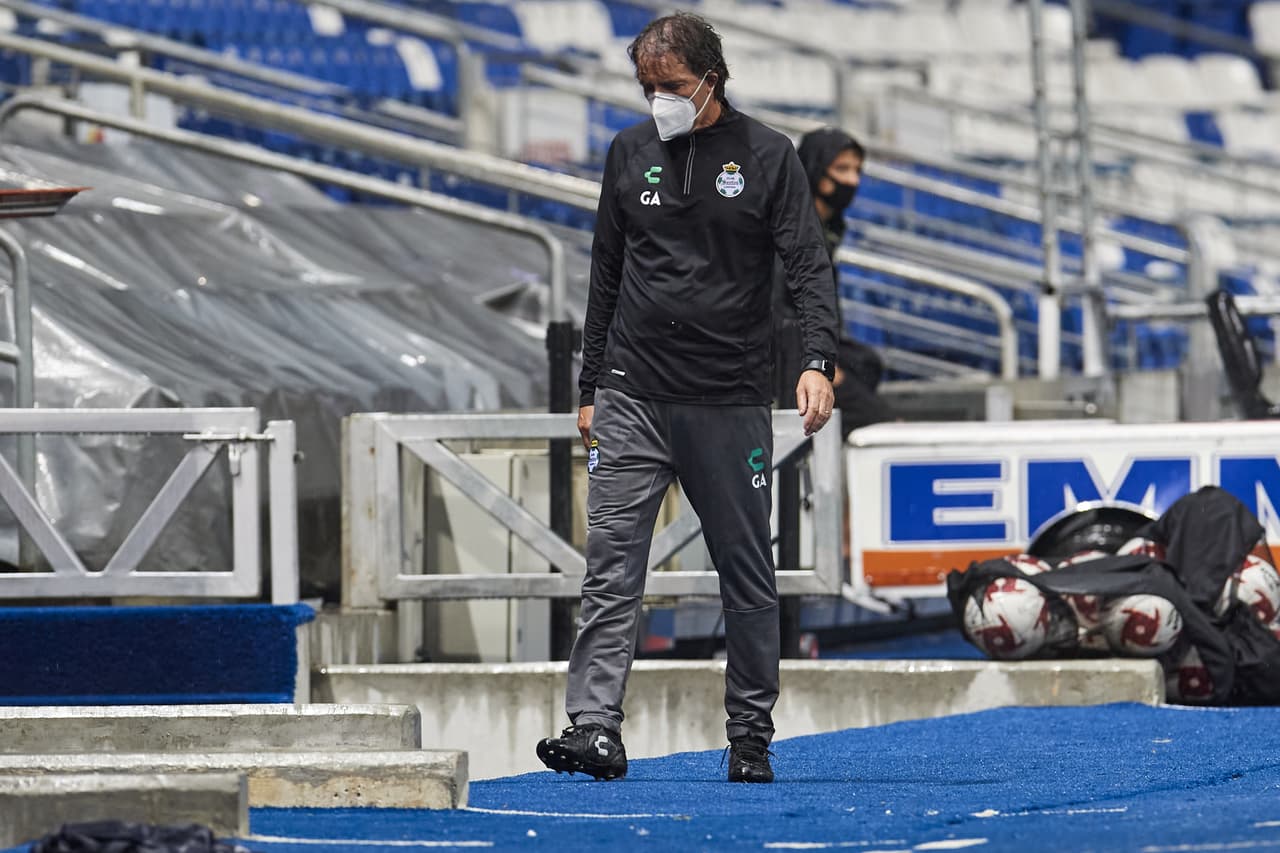 Guillermo Almada tras empate: “Nos deja un poco de amargura”