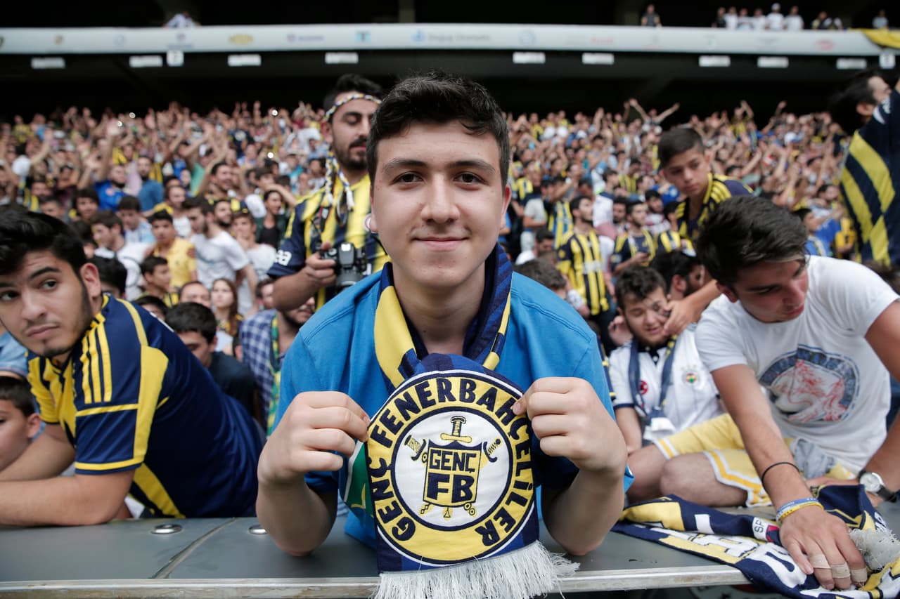 El Fenerbahce de Turquía es el equipo 16 de la lista con un total de 19.124.522 followers.