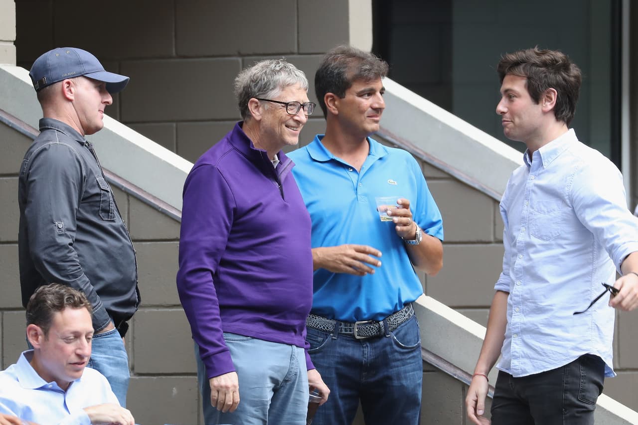 El millonario y filántropo Bill Gates fue uno más de los asistentes que pudieron disfrutar de la coronación del español.