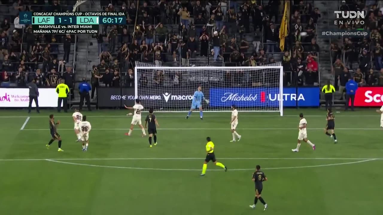 ¡TIRO ATAJADO! disparo por Mark Delgado.