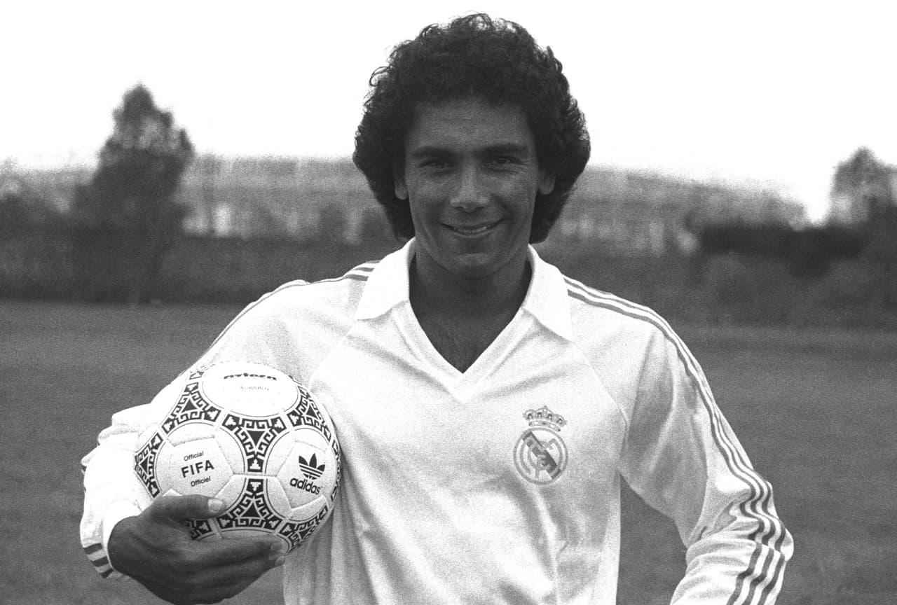 En su llegada a Real Madrid en 1985 demostró que lo hecho con Atlético no fue casualidad: marcó 29 goles en 49 partidos que disputó y llegó listo para el Mundial de 1986, del que sería local con México. Además, fue campeóna de la Liga de España en su primera temporada.