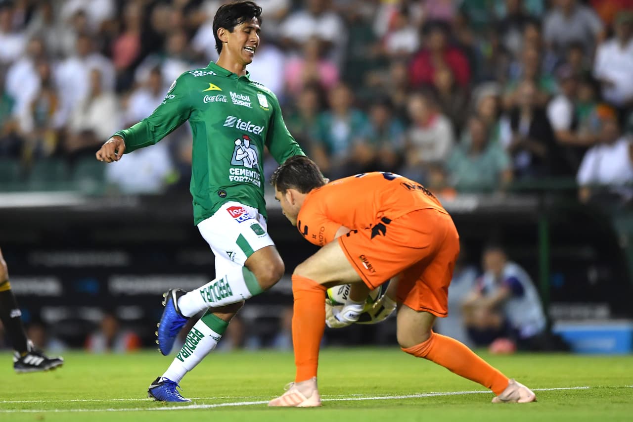 Al iniciar la parte complementaria los locales estuvieron cerca del segundo tanto por parte del jóven Macías.