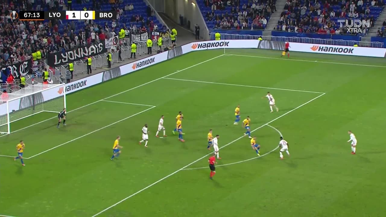 ¡TIRO ATAJADO! disparo por Rayan Cherki.