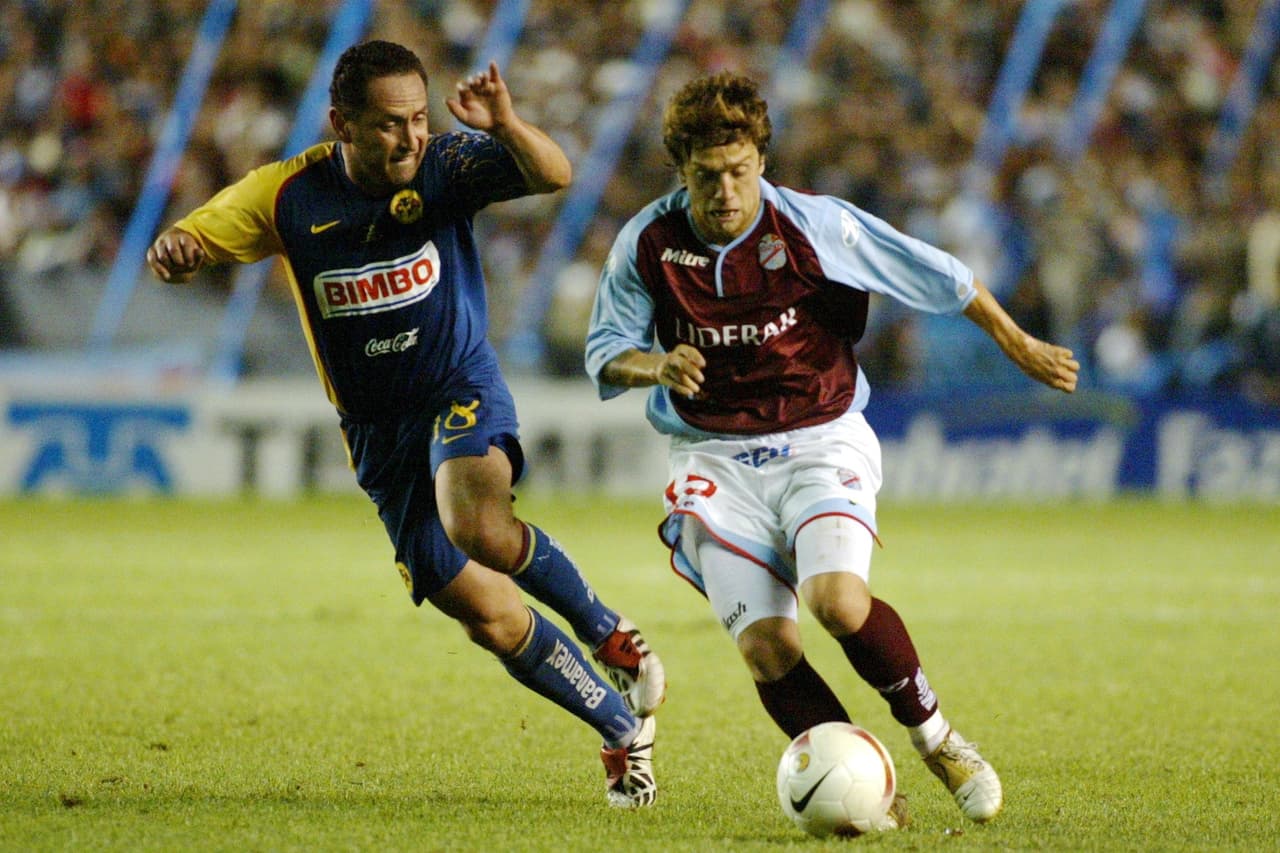 A nivel internacional América tiene un subcampeonato en la Copa Sudamericana, en el 2007 disputó el campeonato pero perdió con el Arsenal de Sarandí.