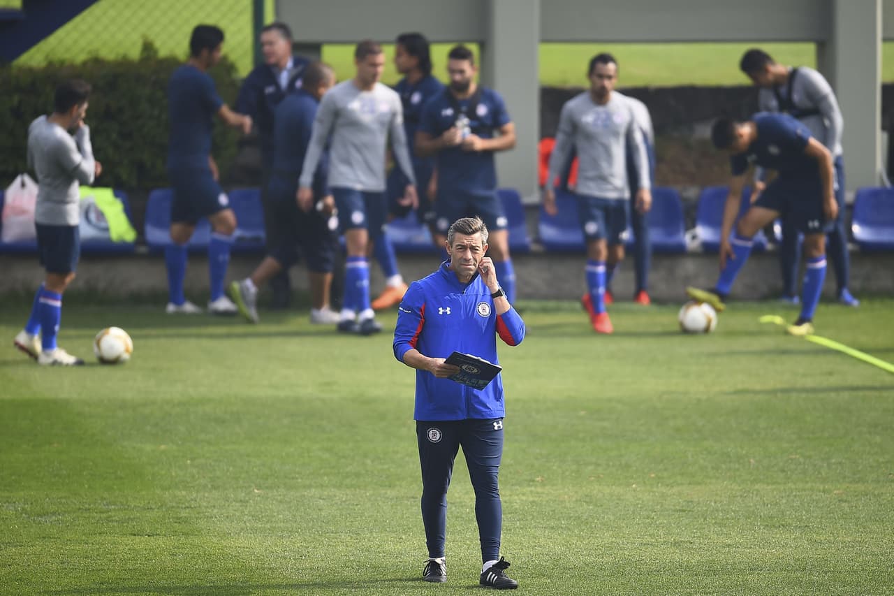 Caixinha entiende que debe plantear un juego inteligente contra un rival tradicional, poderoso y que viene motivado tras la goleada contra Pumas.