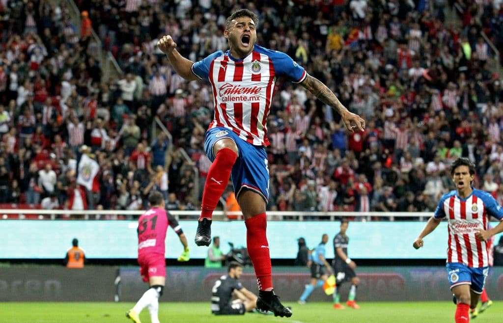 Alexis Vega va de inicio con Chivas ante Pachuca