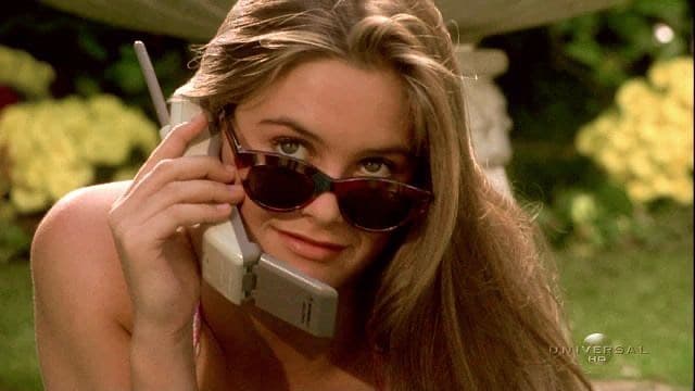 Se volvió la estrella favorita de la banda Aerosmith, pues apareció en tres videos musicales: "Cryin '", "Amazing" y "Crazy”.