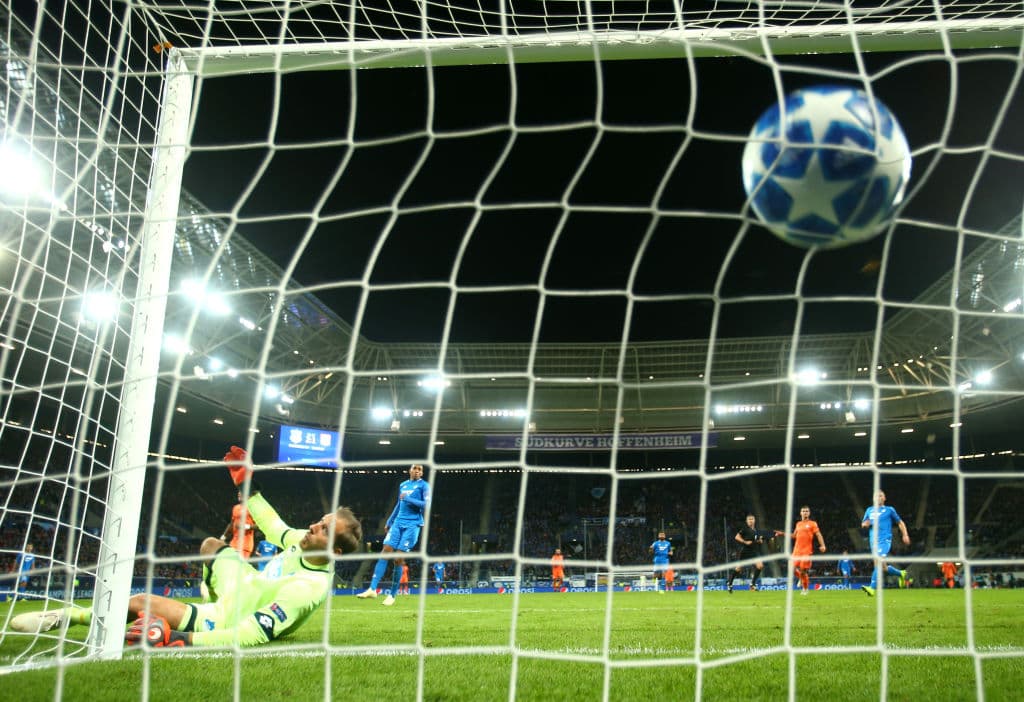 Rhein-Neckar-Arena, la casa del TSG 1899 Hoffenheim fue el escenario donde los locales y el Olympique de Lyon dieron un partidazo, caliente, bien jugado y de muchos goles por la UEFA Champions League.