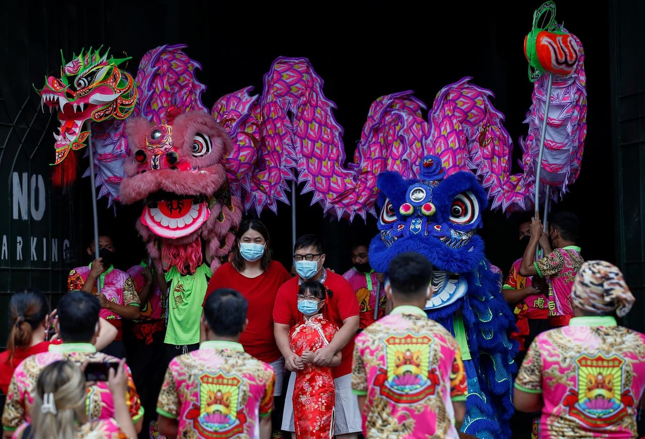 Tết Nguyên Đán dura una semana, y Seollal en Corea del Sur dura tres días.