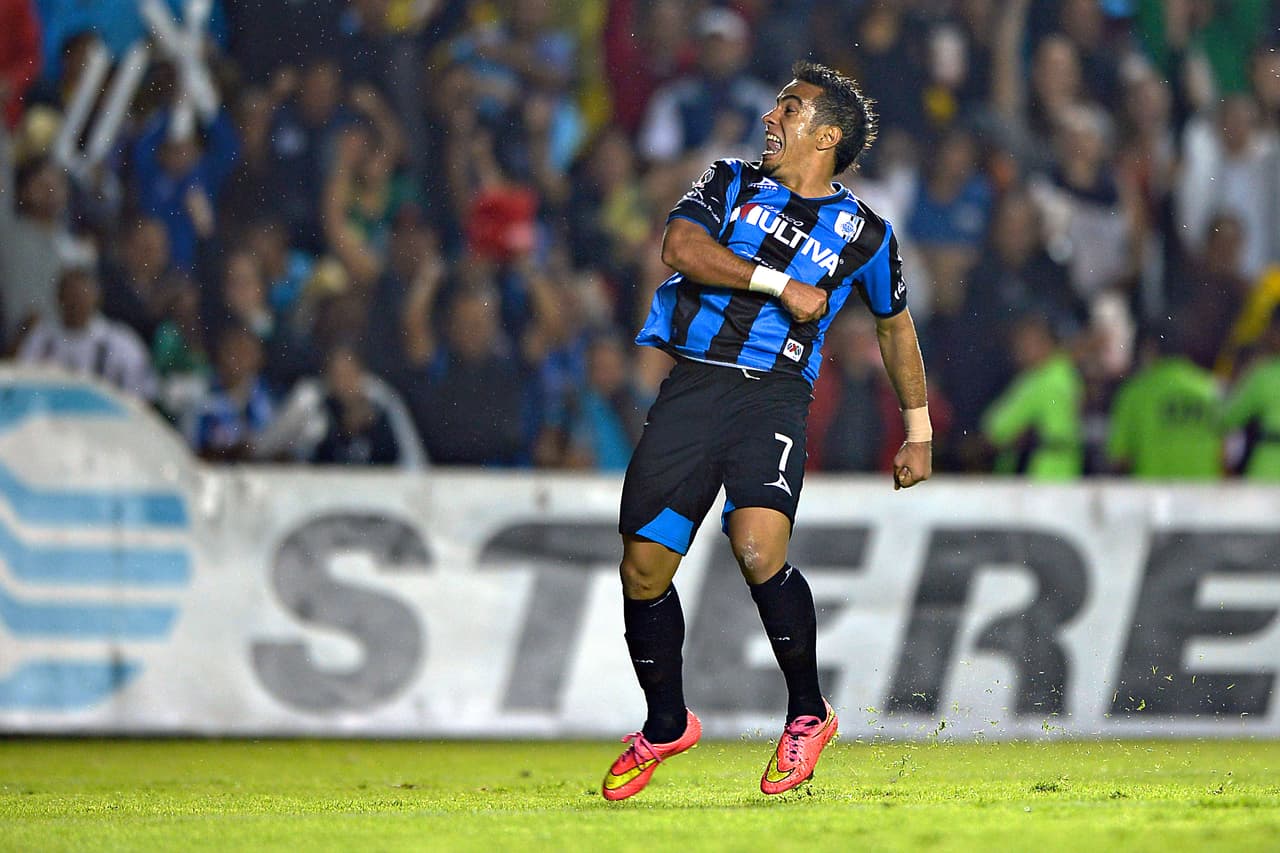 Camilo Sanvezzo espera su naturalización para el Clausura 2016