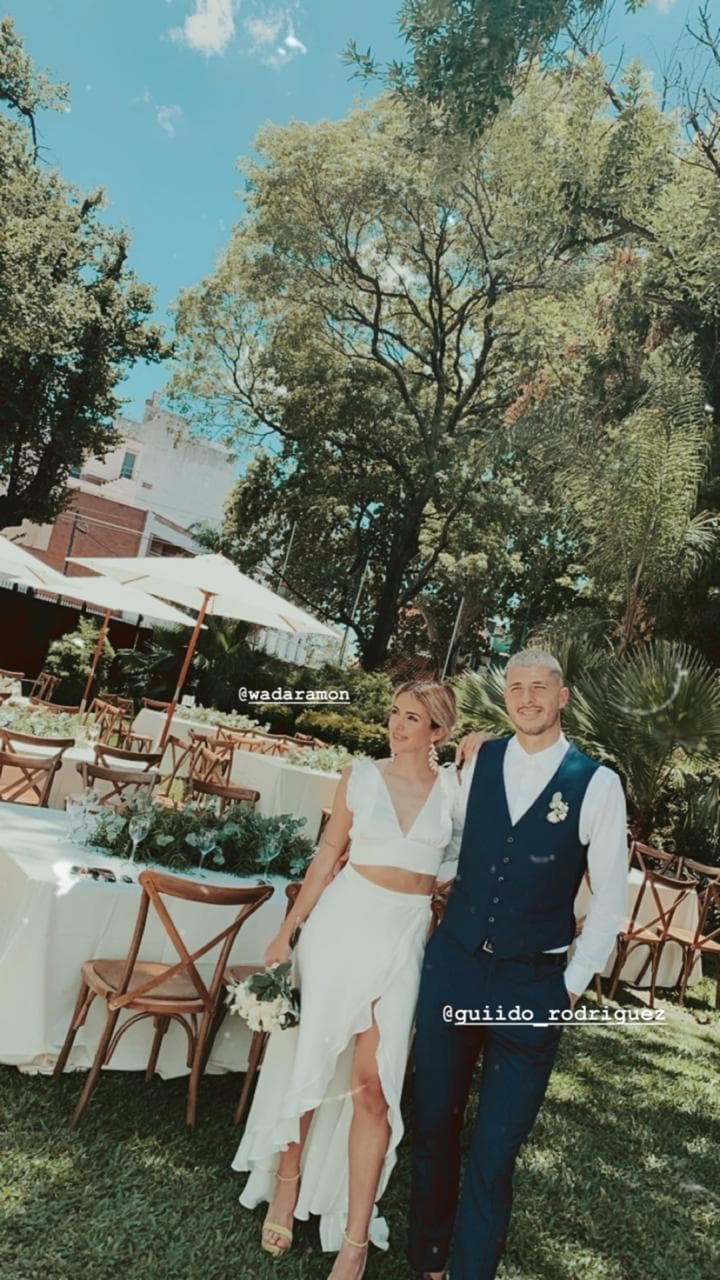 El futbolista argentino de las águilas del América se casó este viernes en Argentina con la guapísima Guadalupe Ramón.