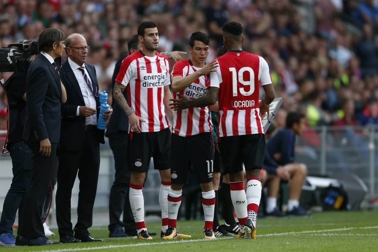 Hirving Lozano se ganó su lugar desde e banquillo y de a poco convenció de su utilidad con el equipo holandés.