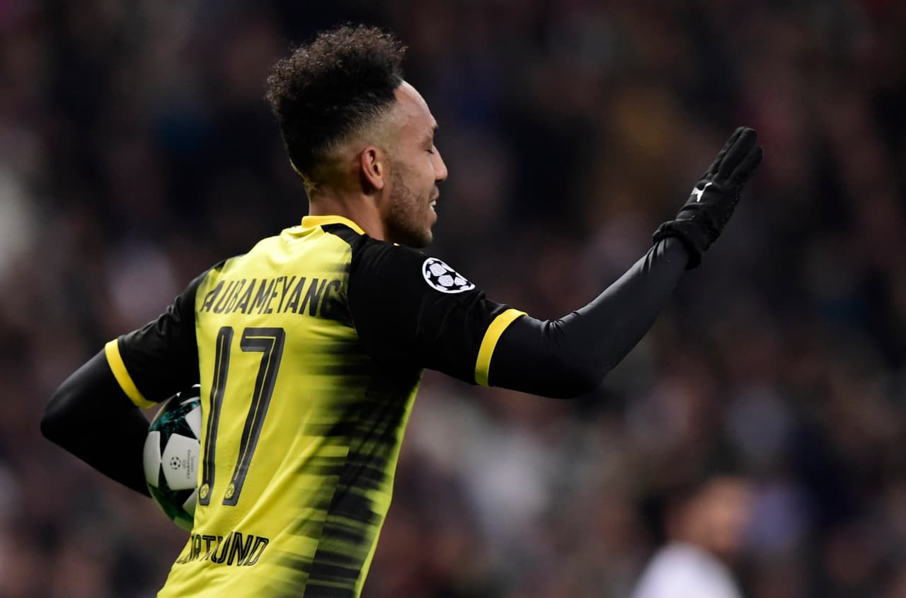 A pocos minutos para el final de la primera mitad, y con un Dortmund mucho mejor posicionado, Pierre Emerick Aubameyang se reportó con el descuento.