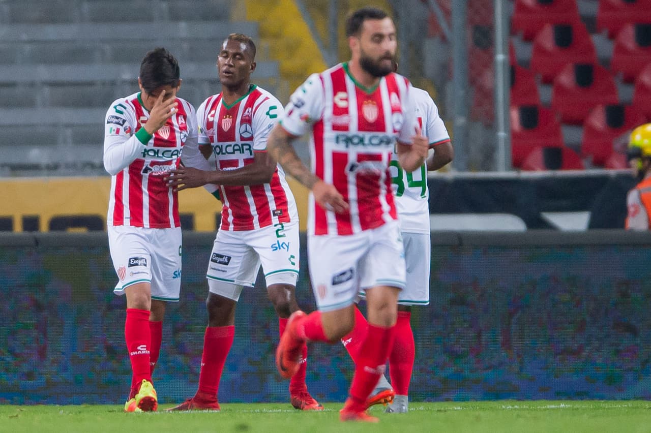 Culma ganó un balón a espaldas de la defensa de Atlas y con un toque sutil le dejó el balón a Barragán que definió de primera.